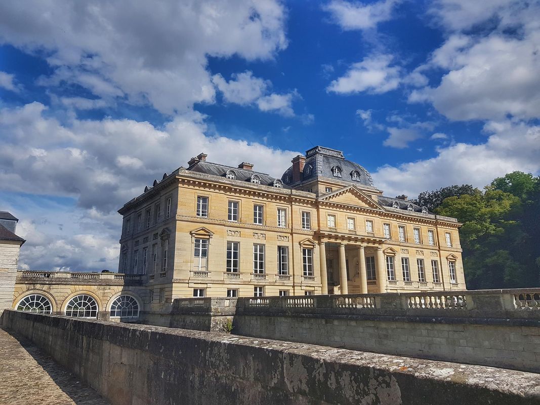 Autour de Saint-Chéron, bois et châteaux