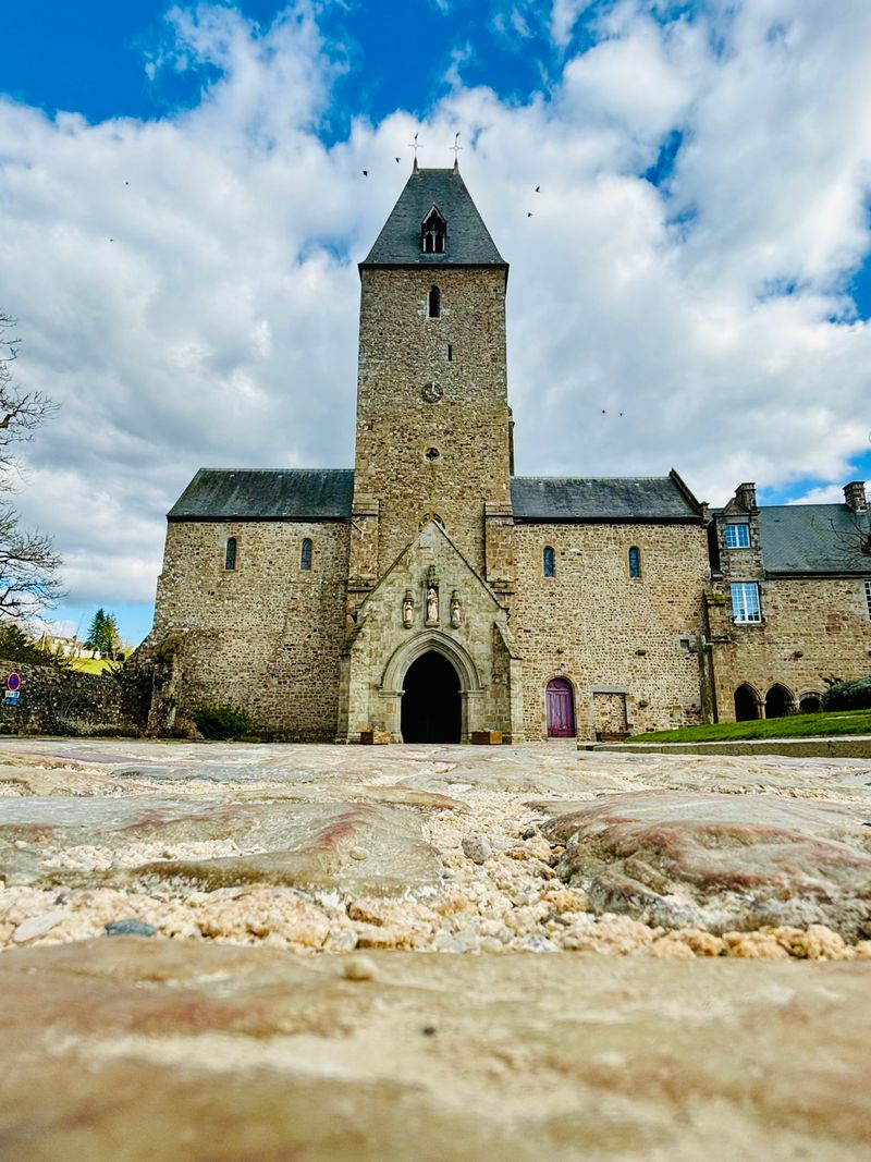 L’abbaye de Domfront