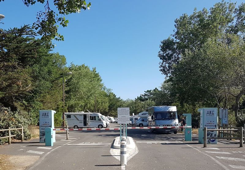 Aire de camping-car - Les Pimprenelles