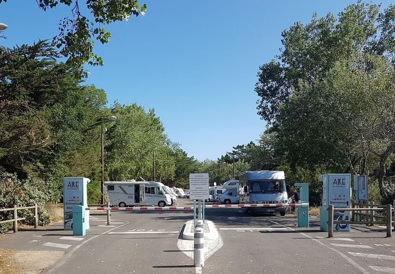 Aire de camping-car - Les Pimprenelles 