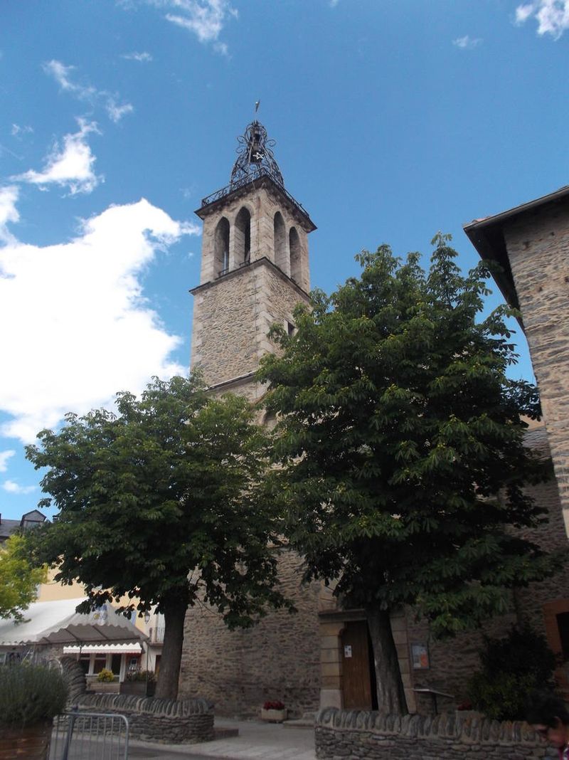 EGLISE D’OSSEJA - EDIFICE RELIGIEUX - OSSÉJA