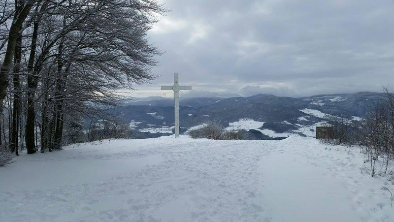 MONSOLS - AVENAS (from the Col de Crie)