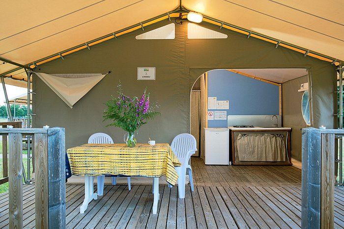 CHALETS - CAMPING ONLYCAMP LE PONT ROMAIN