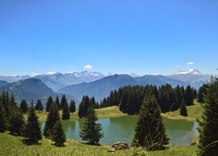 photosFeed-https://www.onpiste.com/media/uploads/destinations/417/6c55de0a-f738-49a2-9a97-3c49714e82b7