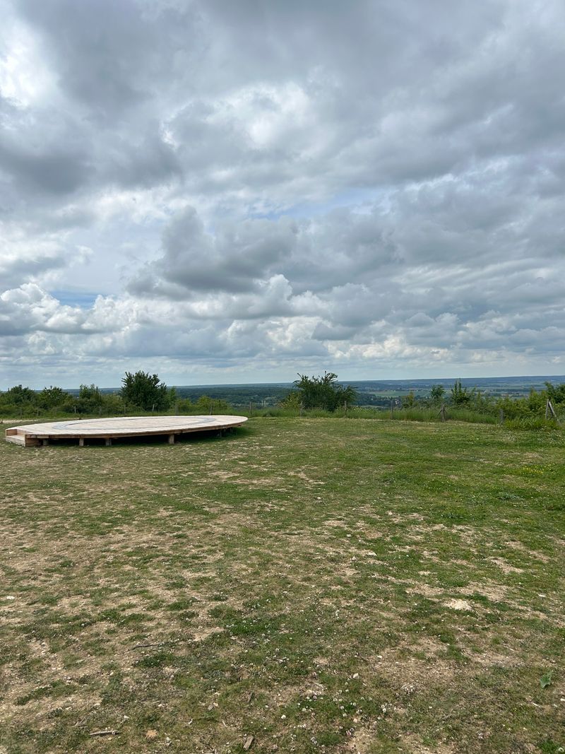De la colline de la Revanche à la forêt de Maurepas