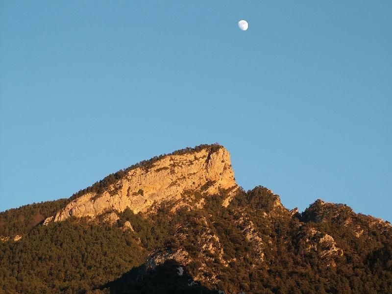 KM VERTICAL SOBREPUNY